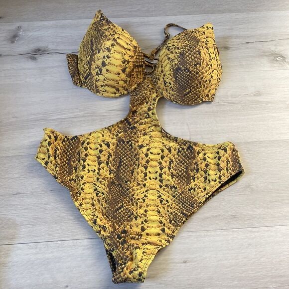 Matte Swim Nyke One Piece leopard print 2X NWT in packaging never‎ worn! - Picture 3 of 6